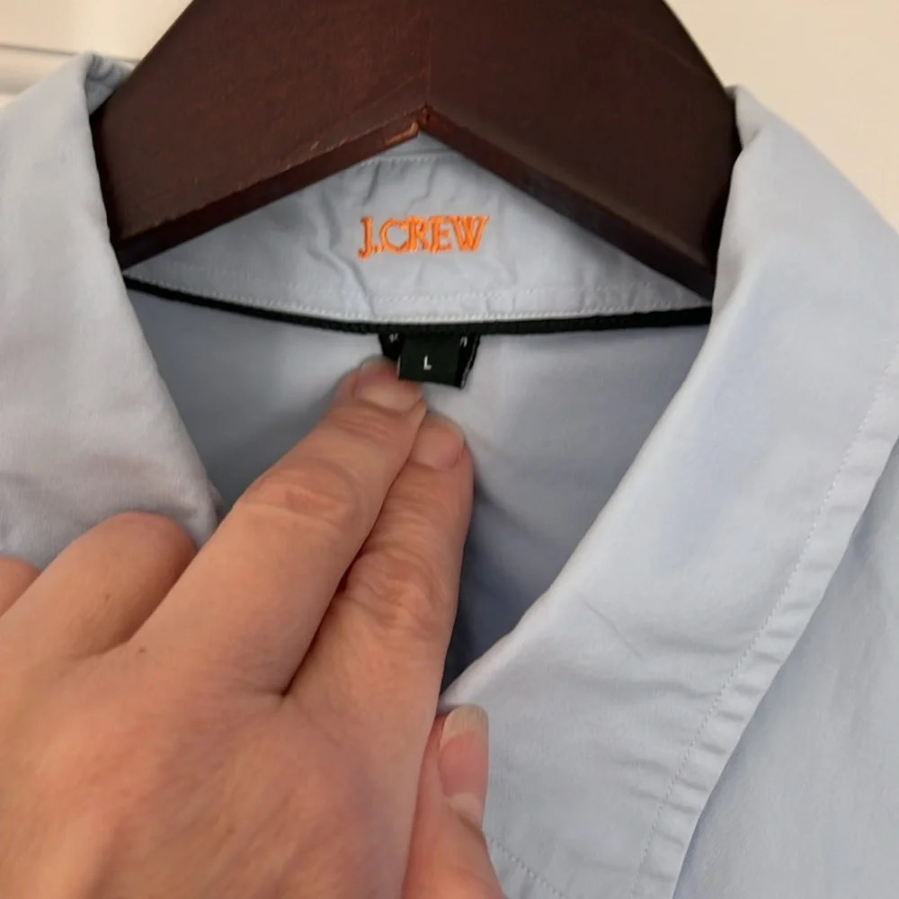 EUC J Crew light blue button shirt. Men’s Large - Picture 2 of 6